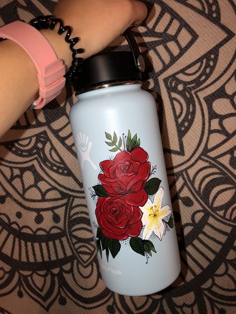 Hydroflask Painting, Painted Hydroflask, Hydro Painting, Flask Art, Custom Hydro Flask, Cup Painting, Water Bottle Art, Pretty Water, Acrylic Painting Inspiration