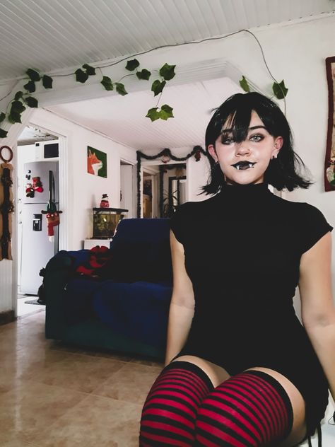 Cosplay Mavis Drácula Mavis Dracula Cosplay, Mavis Hotel Transylvania Cosplay, Mavis Costume, Mavis Cosplay, Dracula Halloween Costume, Mavis Hotel Transylvania, Mavis Dracula, Couple Costumes, Hotel Transylvania