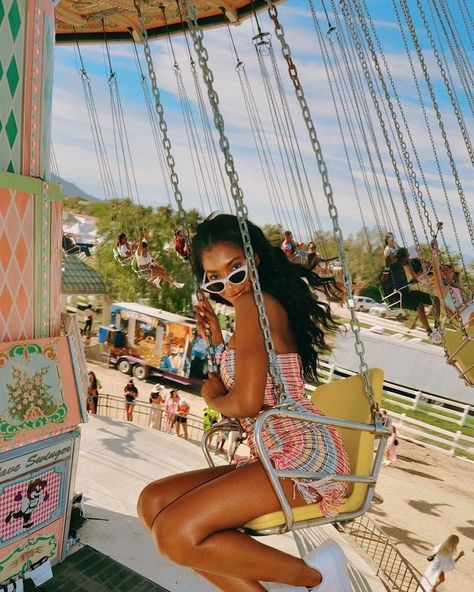 Black Femininity, Photoshoot Concept, House Of Harlow 1960, House Of Harlow, Amusement Park, Summer Aesthetic, Picture Perfect, Photo Inspiration, Aesthetic Pictures