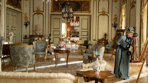 The Gilded Age: eight decorating rules to look for in Julian Fellowes’ lavish new series | House & Garden Stanford White, Decorating Rules, Julian Fellowes, Marble House, The Gilded Age, Edith Wharton, Hall Of Mirrors, Yellow Marble, Indoor Design