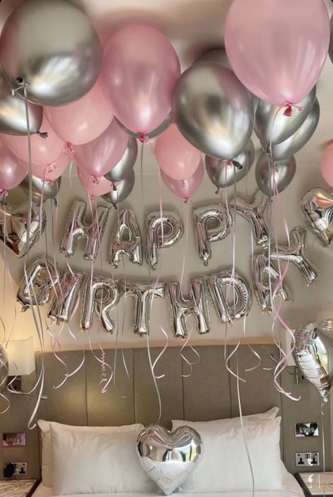 18th Birthday Party Themes, Bedroom Birthday, Sweet Sixteen Birthday Party Ideas, Thirteenth Birthday, Happy Birthday Decor, Birthday Room Decorations, Couple Room, Simple Birthday Decorations, Birthday Goals