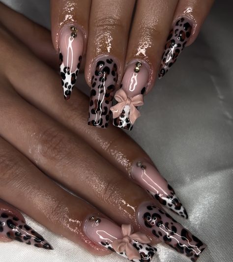 We love leopard print around here😫 • • • @nailsbynicoleta222 @nailsbynicoleta222 @nailsbynicoleta222 • • • • #explore #explorepage✨ #explorepage✨ #exploremore #explorepage #leopardprint #leopardprintnails #summernails #trendingnails #viralnails #nailinspo #nailinspiration #nailsofinstagram #nailsofinstagram #nailsnailsnails #nailsbynicoleta #eastlondon #eastlondonnails #eastlondonnailtech Leapord Print Nail, Purple Leopard Nails, Clawdeen Wolf, Nails Purple, Leopard Print Nails, London Nails, Baddie Nails, Print Nails, Leopard Nails