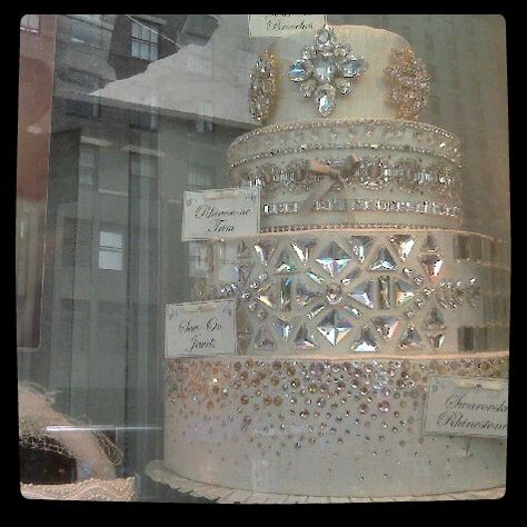 Rhinestone Wedding Cake! *pic taken at MJ Trim in NYC* cool Rhinestone Wedding Cake, Bridal Cakes, Cake Pic, Unique Shops, Dekorasi Wedding, Bling Cakes, Faux Cake, Fabulous Cakes, Awesome Cakes