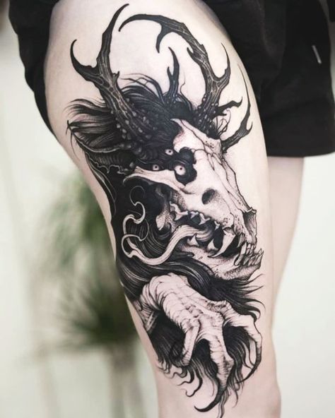 Artists Aesthetic, Tattoos Dotwork, The Dark Feminine, Dark Feminine Tattoos, Gotik Tattoo, Sketches Tattoo, Feminine Skull Tattoos, Monster Tattoo, Linework Tattoo