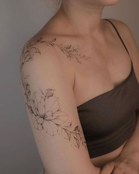 Feminine Face Tattoo, Butterfly Tattoo For Women, Back Tattoo Designs, Womens Tattoos, Feminine Shoulder Tattoos, 42 Tattoo, Around Arm Tattoo, Butterfly Tattoo On Shoulder, Small Girly Tattoos