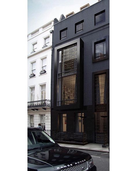 Black Townhouse, Black And White Exterior, City Townhouse, Black City, Black Interior Design, Famous Black, White Exterior, Black White Gold, Dream Shoes