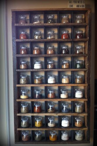 Reclaimed wood spice rack: totally can see doing the same!!! Spice lover here.... Wood Spice Rack, Spice Racks, Baby Food Jars, Diy Kitchen Storage, Spice Storage, Storage Kitchen, Spice Organization, Rack Design, Vintage Diy