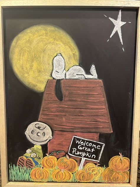 Fall Marker Board Art, Snoopy Chalk Art, Thanksgiving Whiteboard Art, Thanksgiving Chalk Art, Halloween Painting Snoopy, Starbucks Signs Chalk Fall, Fall Chalk Art, Chalk Art Coffee, Fall Chalkboard Art