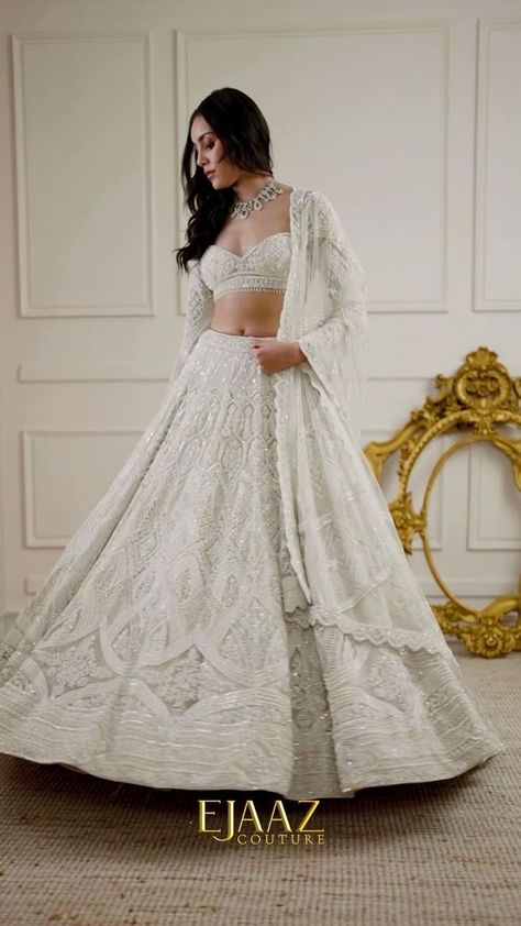 Ivory Wedding Lehenga Indian Bridal, Nikkah Lehenga, Ivory Lehenga Bridal, White Lehenga Bridal, Ivory Bridal Lehenga, Engagement Fits, White Wedding Lehenga, Pelli Sarees, White Indian Wedding Dress