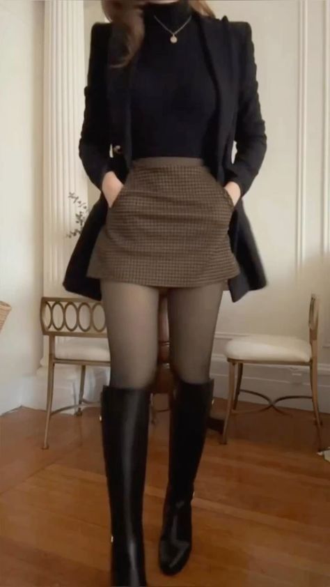 Dark Academia Outfits, Academia Outfits, Old Money Outfits, Casual Day Outfits, Old Money Style, Thanksgiving Outfit, Casual Style Outfits, Winter Fashion Outfits, Cute Outfit