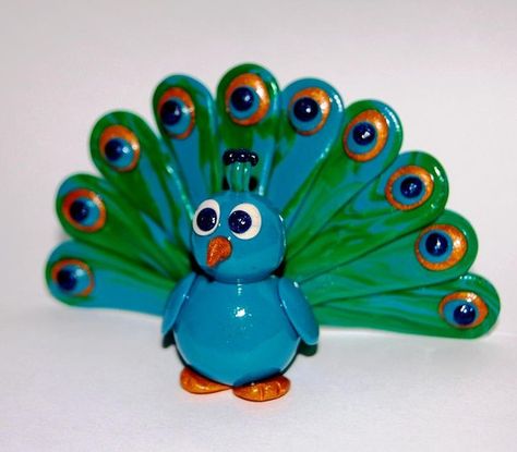 Itsy Bitsy Peacock   Gem the Peacock by ItsyBitsyCritters on Etsy Nana Crafts, Salt Dough Art, Sculpey Ideas, Dough Art, Peacock Ornaments, Polymer Clay Figurines, Jumping Clay, Clay Birds, Fondant Animals