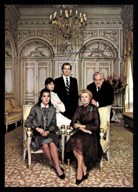 Grace & Family Camille Gottlieb, Royal Family Portrait, Princess Grace Kelly, Most Comfortable Bra, Prince Rainier, Monaco Royal Family, Princess Caroline Of Monaco, The Fashion Spot, Family Photo Pose