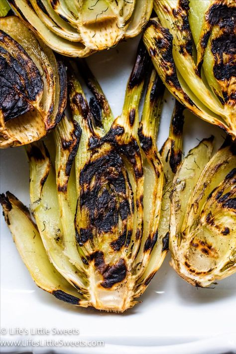 charred Fennel in a white dish Grilled Fennel, Bbq Side Dishes Recipes, Fennel Recipes, Steak Side Dishes, Roasted Fennel, Easy Grilling, Summer Grilling Recipes, Side Dishes Recipes, Grilled Veggies