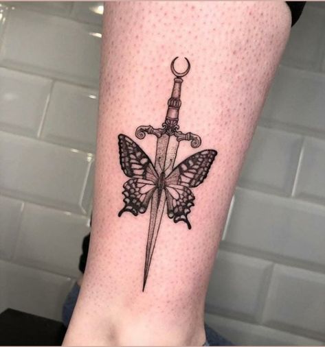 Dager Tattoos Butterfly, Butterfly And Knife Tattoo, Butterfly And Dagger Tattoo, Dagger Butterfly Tattoo, Butterfly Knife Tattoo, Butterfly Dagger Tattoo, Pinapple Tattoos, Palm Size Tattoos, Butterfly Wing Tattoo