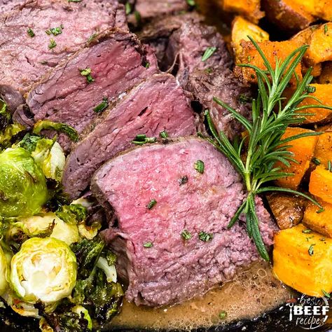 Sous Vide Beef Tenderloin with Garlic Herb Butter | Best Beef Recipes Sous Vide Beef Tenderloin, Best Short Rib Recipe, Perfect Beef Tenderloin, Sous Vide Beef, Beef Tenderloin Recipe, Pressure Cooker Beef Stew, Good Steak Recipes, Best Roast Beef, Beef Tenderloin Recipes