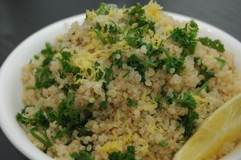 Lemon Parsley Quinoa Quinoa Rice Cooker, Quinoa In Rice Cooker, Lemon Quinoa, Quinoa Dishes, Quinoa Rice, Lunch Salads, Rice Cooker, Gluten Free Vegetarian, Parsley