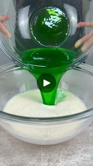 527K views · 8.5K reactions | Just mix gelatin with milk and you'll be surprised with the result | Just mix gelatin with milk and you'll be surprised with the result | By My Recipes | Just mix the gelatin in hot
milk and you will be surprised by this recipe. To start guys,
put two packets of gelatin in the bowl. The flavor I'm using
is lemon but you can use whatever flavor you want.
Adding 250 milliliters of hot water to dissolve. Let's stir
everything very well while I stir here. You'll really tell
me. Do you watch me so I can send you a big hug and get to
know you better and what do you think of our recipes? In
another I am adding 500 milliliters of hot milk here.
Now we are going to add a box of condensed milk. And the best
condensed milk is the one with the most fat in its recipe. She Kolaczki Cookies Recipe, Gelatin Recipes, Gelatin Dessert, Jello Salad, Jello Recipes, Condensed Milk, Fabulous Foods, Juicing Recipes, Getting To Know You