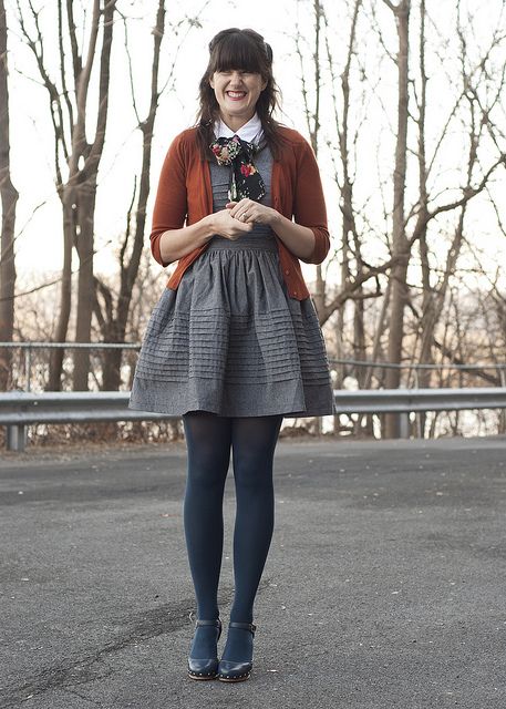 practically perfect in every way Casual Office Fashion, Outfits With Scarves, Colored Tights Outfit, Navy Tights, Cute Travel Outfits, Colored Tights, Ankle Strap Shoes, Opaque Tights, Rust Dress