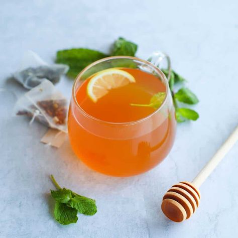 Honey Citrus Mint Tea (2 Ways!) Honey Citrus Mint Tea, Starbucks Medicine Ball, Food Baddie, Easy Homemade Cornbread, Easy Chilli, Organic Lemonade, Diy Starbucks, Diy Honey, Tuna Salad Sandwich