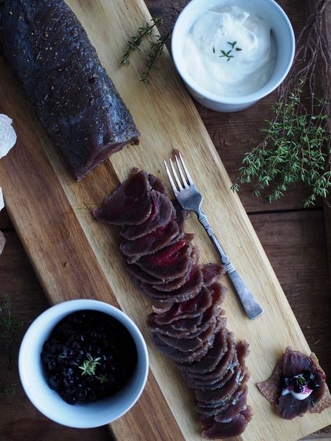 Aquavit-Cured Venison with Pickled Bilberries (Gravet hjort med sylteblåbær) - North Wild Kitchen Wild Kitchen, Deer Meat, Seasonal Cooking, Norwegian Food, Berry Dessert, Wild Game Recipes, Venison Recipes, Fish And Meat, Blueberry Recipes