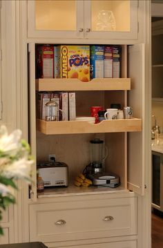 Kitchen Pantry Ideas. Great Kitchen Pantry Storage Ideas! #Kitchen #Storage #Pantry Pallet Kitchen Cabinets, Pallet Kitchen, Hidden Kitchen, Home Coffee Stations, Kitchen Pantry Storage, Kitchen Pantry Design, Interior Minimalista, Diy Kitchen Storage, Home Luxury