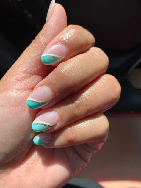 Tiffany Blue Nails Short, Aqua Nails Design Ideas Short, Aqua Marine Nails, White And Teal Nails, Tiffany And Co Nails, Tiffany Blue Nails Design, Waves Nail Art, Tiffany Blue Nails, French Manicure Nail Designs