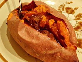 Baked Sweet Potato Oven, Brown Sugar Sweet Potatoes, Sweet Potato Oven, Sweet Potato Toppings, Brown Sugar Butter, Sweet Potato Recipes Baked, Candied Yams, Baked Sweet Potatoes, Sweet Potato Cinnamon