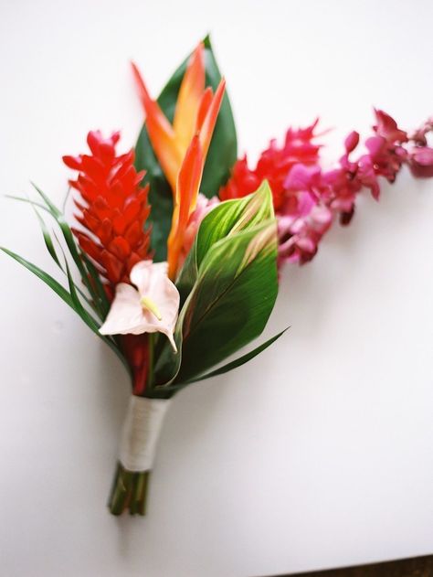 A Myrtle Beach oceanside wedding featuring bright coral bridesmaids dresses and tropical bouquets filled with protea and orchids. Tropical Wedding Dinner Table, Tropical Boutineer, Tropical Bridal Bouquet, Tropical Wedding Bouquets, Tropical Wedding Theme, Coral Bridesmaid, Tropical Florals, Wedding Tropical, Tropical Beach Wedding