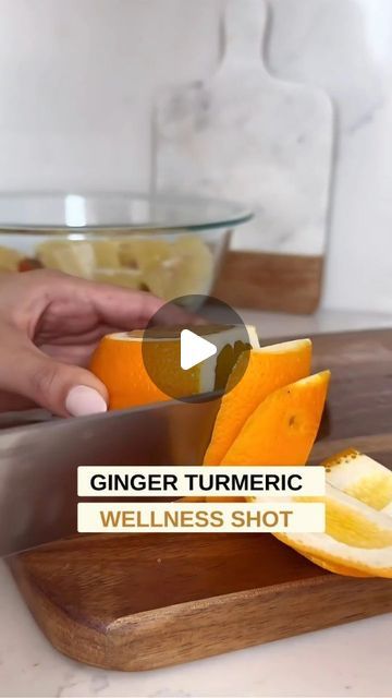 Turmeric Wellness Shots, Ginger Shots Recipe, Wellness Shots Recipe, Cayenne Pepper Recipes, Health Shots, Ginger Shot Recipe, Fat Burning Smoothie Recipes, Ginger Shots, Toned Physique