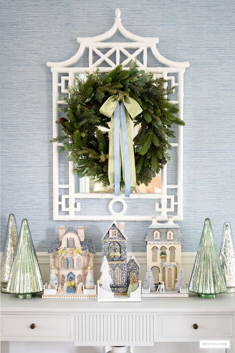 Elegant Entryway Decor, Christmas Dining Table Decorations, Dining Table Decorations, Christmas Entry, Elegant Entryway, Christmas Entryway, Chinoiserie Christmas, Florida Christmas, Blue Christmas Decor