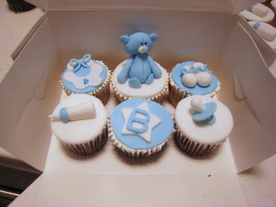 it's a boy cupcakes Its A Boy Cupcakes, Fondant Sculptures, Pig Birthday Decorations, Muffins Decoration, Boy Cupcakes, Adorable Cupcakes, Baby Boy Cupcakes, Baby Cupcakes, Boy Cakes