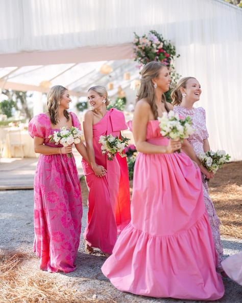 HALEY KELLY EVENTS (@haleykellyevents) • Instagram photos and videos Bright Bridesmaids, Bright Bridesmaid Dresses, Instagram Luxury, Event Planning Design, Luxury Event, Bridesmaids Dresses, Over The Moon, Martha Stewart, Style Me Pretty