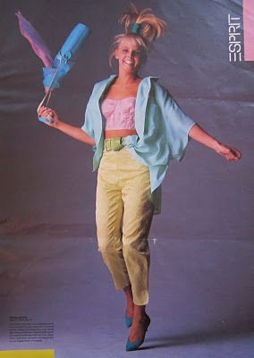 esprit 80s pastel outfit yellow pants pink bustier top blue loose shirt green belt blue flats hairstyle 80’s Aesthetic, 80s Trends, 1980s Fashion Trends, 80s Girl, 80’s Fashion, New Retro Wave, 90s Fashion Grunge, Fashion 80s, 80s And 90s Fashion