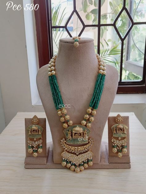 Mala Set In Gold, Gold Pendent, Bridal Necklace Designs, Kundan Jewellery Set, Antique Necklaces Design, New Gold Jewellery Designs, Antique Gold Jewelry Indian, Fancy Jewelry Necklace, Bridal Jewellery Design