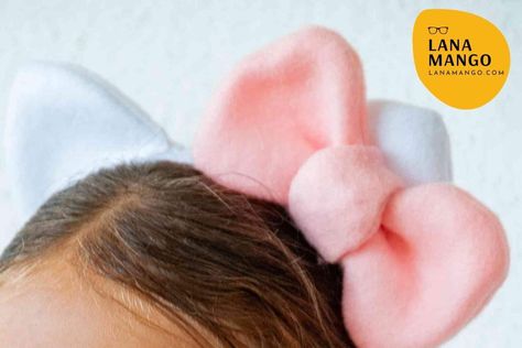 How to make cat hello kitty hairband Diy Hello Kitty Headband, Kitty Hairstyle, Hello Kitty Hairstyles, Christmas Headband Diy, Hello Kitty Headband, Sanrio Party, Make A Headband, Make Headbands, Make Baby Headbands