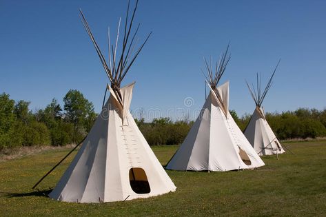 Teepee Glamping, Indian Teepee, Luxury Glamping, Dream Party, Brecon Beacons, Wooden Poles, Healing Space, School Project, Warhammer Fantasy