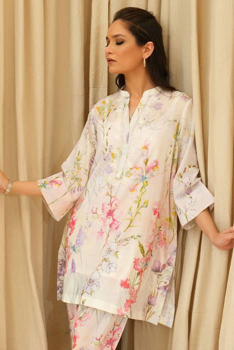 Glamour Party, Frock Fashion, Print Chiffon Dress, Cord Set, Unstitched Dress Material, Fashion Nova Outfits, Indian Dresses Traditional, Dress Neck Designs, Dress Design Patterns