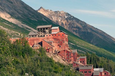 Abandoned Towns, Visit Idaho, Abandoned Town, Nevada City, Dream Travel Destinations, Ghost Town, Historical Architecture, Ghost Towns, Best Cities