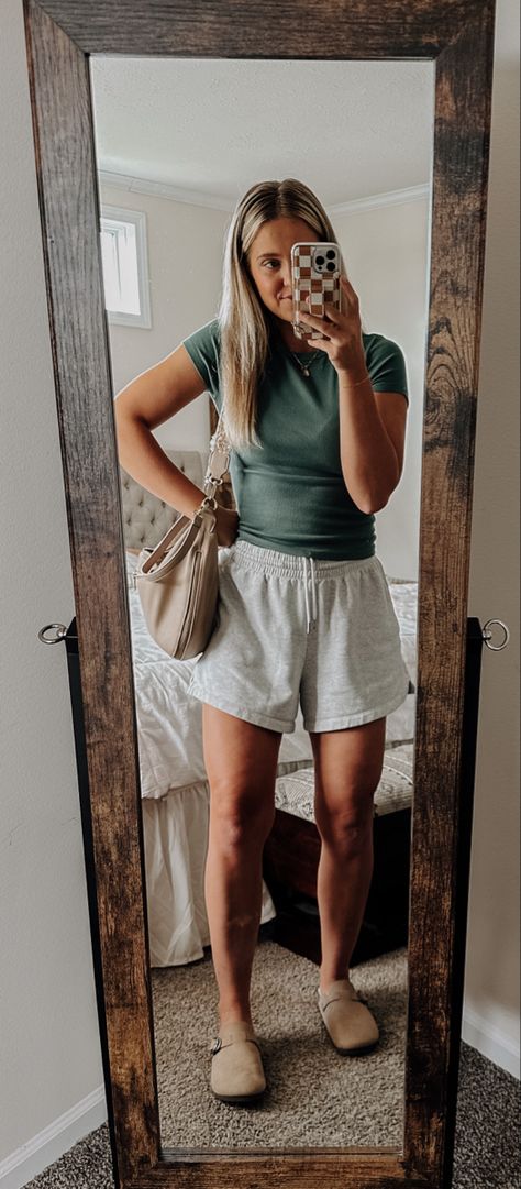 What to wear with birkenstocks Cute Outfits Summer Midsize, Casual Comfy Summer Outfits Simple, Casual Comfy Spring Outfits, Comfy Spring Outfits Casual Looks, Summer Mom Fits, Birkinsoks Outfit, Ltk Outfits Summer, Lake Summer Outfit, Midsize Casual Summer Outfits