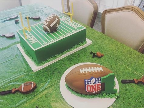 Baby Eric Deckers first birthday cake- football- jets Football Theme Birthday, Football First Birthday, Football Birthday Cake, Boys First Birthday Party Ideas, Football Theme Party, Baby Boy 1st Birthday Party, Football Birthday Party, Football Cake, Sports Birthday