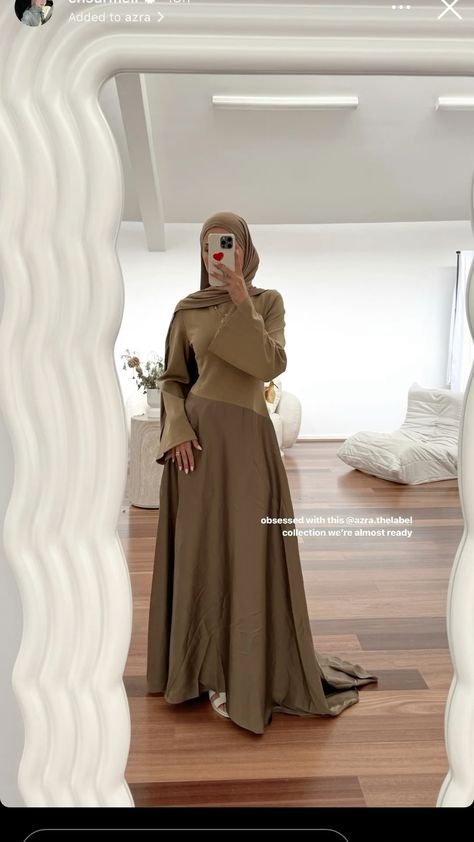 #outfits #dress #celebrity Modest Dresses Hijab, Abaya Beads Design, Muslim Girl Outfits, Hijab Fashion Summer, Dress Celebrity, Hijabi Fits, Stile Hijab, Elegant Outfit Classy, Clueless Outfits