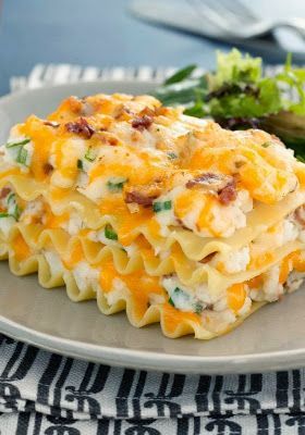 Pierogi Casserole, Potato Filling, Cheesy Potato, Yummy Casseroles, Kraft Recipes, Cheesy Potatoes, Easy Casserole Recipes, Easy Casserole, Alfredo Sauce