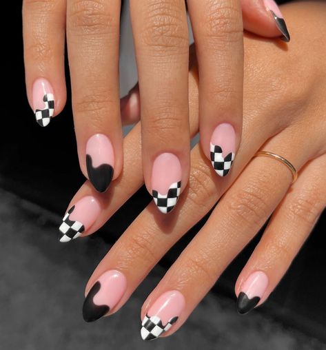 Ig Nails, Black And White Nail Designs, Checkered Nails, Chic Nail Designs, Retro Nails, Trendy Nail Art Designs, Nails Only, Round Nails, Trendy Nail Art