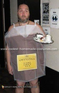 I saw the idea for a tea bag costume on this web site. A friend made it for me for Under $20.00 with crinoline and brown fabric for the tea (leaves e... Tea Bag Costume, Tea Costume, Ice Cream Costume, Halloween Ice Cream, Clever Costumes, Halloween Social, English Tea Party, Great Halloween Costumes, Homemade Tea