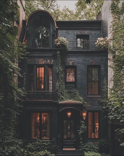 (99+) Image reblogged from @stxphxnxaa – @caliwanderlusting on Tumblr Moody Historic Home, House Exterior Dark Academia, New York Townhouse Exterior, Gothic Townhouse, Dark Brick House, Tudor Townhouse, Black Victorian House, Brownstone Exterior, New Orleans House Exterior