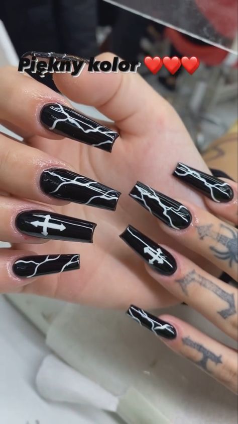 Rock Band Nail Art, Unghie Gangsta, G59 Nail Ideas, Black And Gray Nail Designs, Slipknot Nails, Emo Acrylic Nails, Emo Nails Acrylic, Emo Nail Ideas, G59 Nails