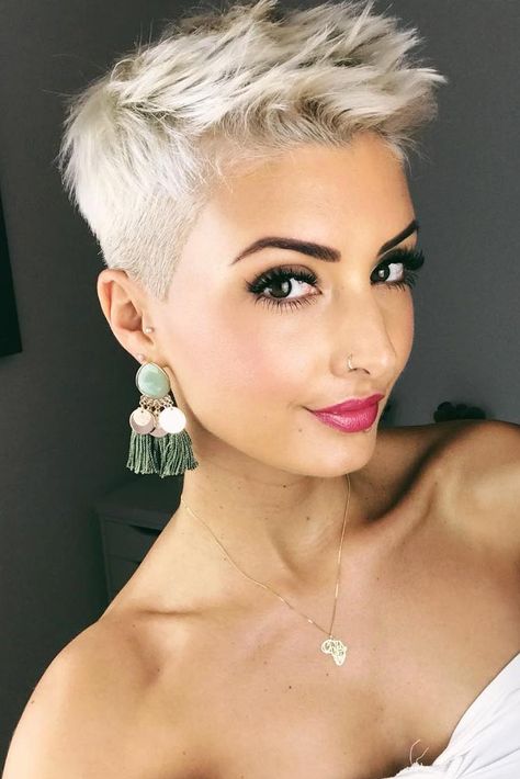 Short Edgy Pixie With Undercut #pixiecut #haircuts #shortpixie #blondehair #undercut Short Blonde Pixie, Edgy Pixie Cuts, Edgy Pixie, Super Short Hair, Pixie Hair, Very Short Hair, Short Pixie Haircuts, Short Pixie Cut, Short Blonde