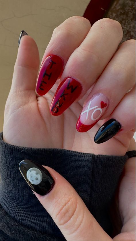 The Weeknd Nails Design Starboy, The Weeknd Nails Design After Hours, The Weeknd Inspired Nails, Xo Nails The Weeknd, The Weeknd Nails Design, The Weeknd Nails, Weekend Nails, Nailart Aesthetic, The Weeknd Wallpaper Iphone