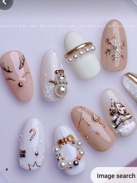 Christmas Nail Art 2023, Christmas 3d Nail Art, Japanese Christmas Nails, Christmas Nail Designs 2023, Xmas Nail Art Christmas, Fancy Christmas Nails, 3d Christmas Nails, Xmas Nails Designs, Trending Christmas Nails