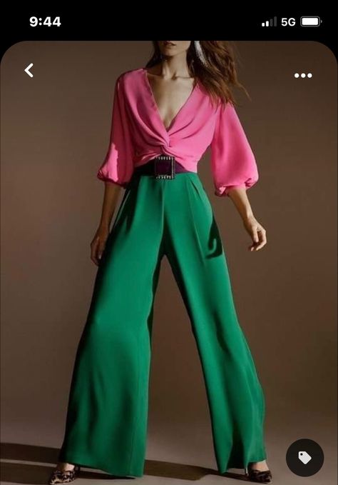 Pink Aestethic, Colour Combinations Fashion, Color Blocking Outfits, Color Combinations For Clothes, Solid Jumpsuit, Color Block Top, Green Pants, Moda Vintage, Green And Pink